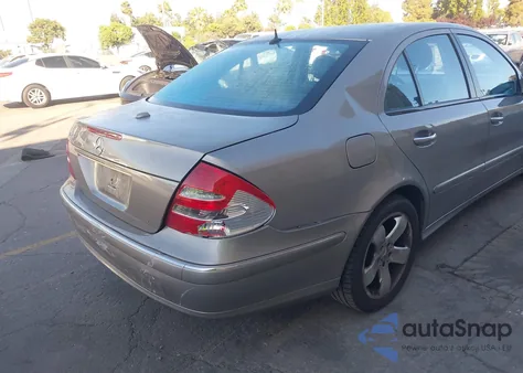 2006 Mercedes-Benz E 350 z USA, uszkodzony, nr VIN WDBUF56J06A801042